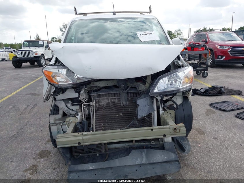 2015 NISSAN NV200 auction photo 6