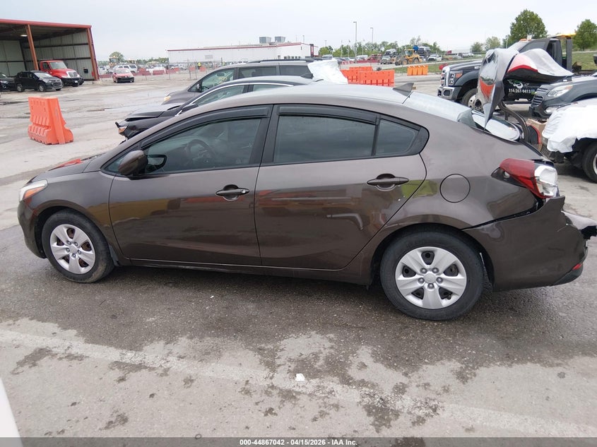 2017 Kia Forte Lx VIN: 3KPFK4A77HE057449 Lot: 44867042
