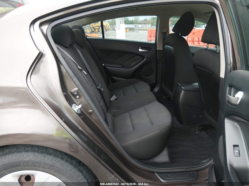 2017 Kia Forte Lx VIN: 3KPFK4A77HE057449 Lot: 44867042