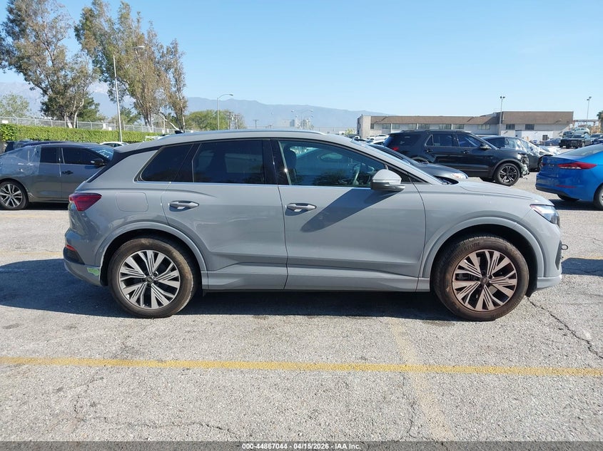 2023 Audi Q4 e-tron Q4 E-Tron Premium 40 Rwd grey Lot 111044867044 Vin WA1ACBFZ2PP058040