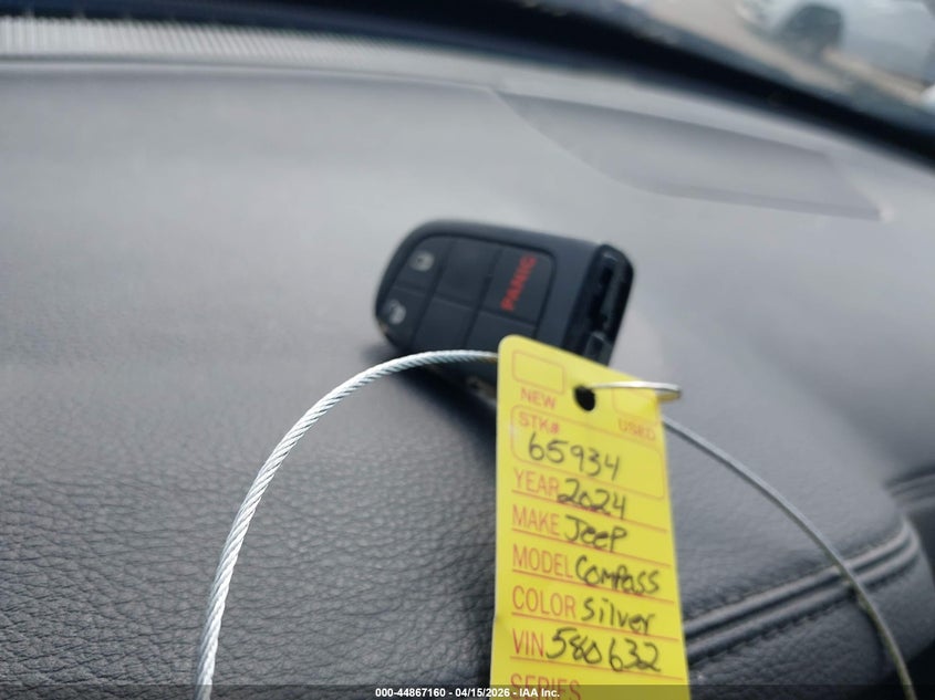 2024 Jeep Compass Sport 4X4 VIN: 3C4NJDAN2RT580632 Lot: 44867160