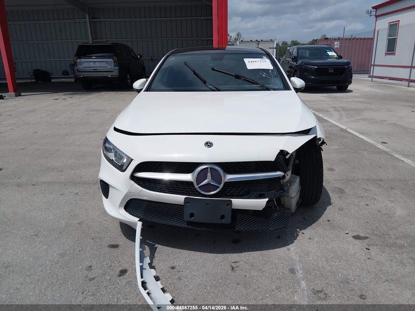 2019 Mercedes-Benz A 220 VIN: WDD3G4EB0KW024329 Lot: 43968254