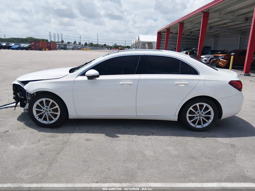 2019 Mercedes-Benz A 220 VIN: WDD3G4EB0KW024329 Lot: 43968254