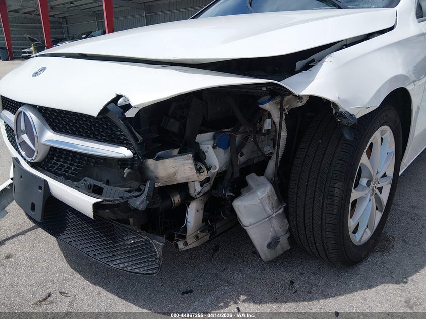 2019 Mercedes-Benz A 220 VIN: WDD3G4EB0KW024329 Lot: 43968254