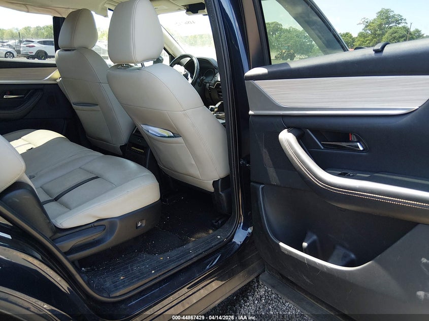 2024 Mazda Cx-90 3.3 Turbo Preferred Plus VIN: JM3KKCHD5R1110827 Lot: 44867429