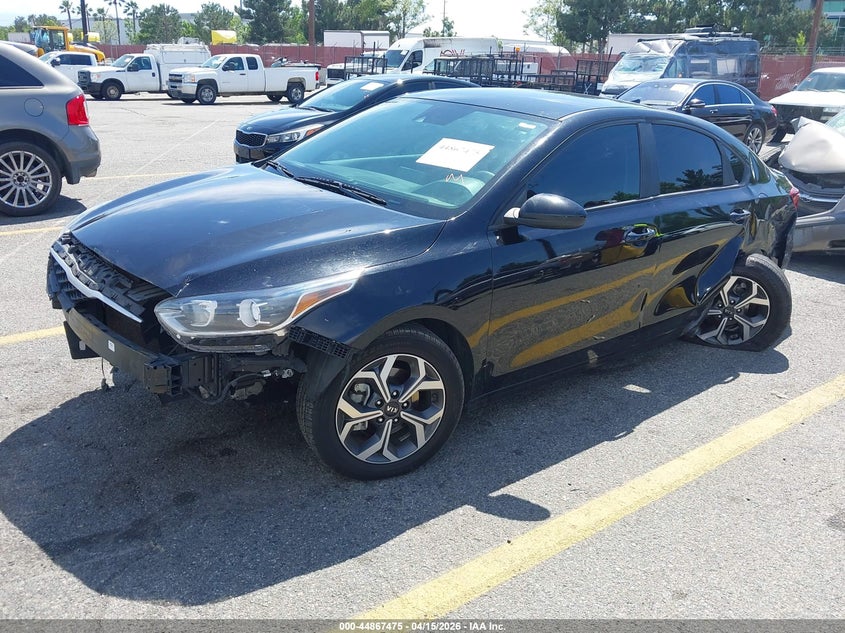 VIN 3KPF24AD4ME305575 2021 KIA FORTE LXS