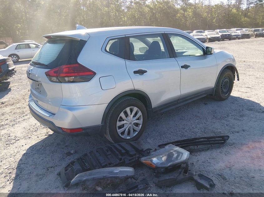 2017 NISSAN ROGUE auction photo 4