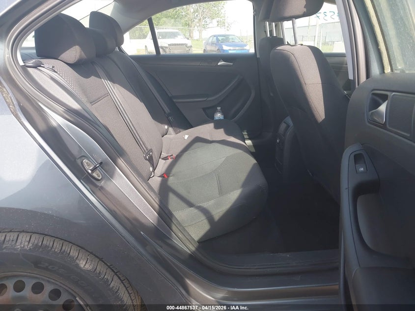 2014 Volkswagen Jetta 2.0 2.0L S grey Lot 111044867537 Vin 3VW2K7AJ6EM223048