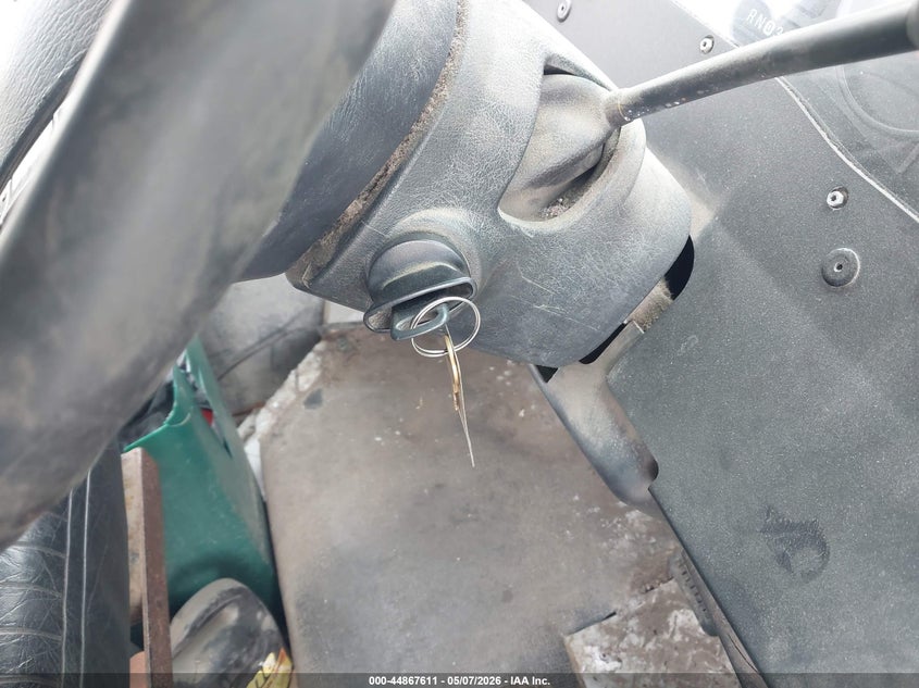 2014 FORD F-59 COMMERCIAL STRIPPED auction photo 6