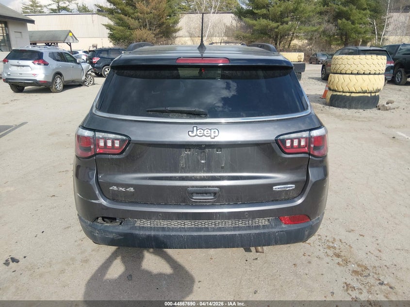 2018 Jeep Compass 2.4 Latitude 4X4 grey Lot 111044867690 Vin 3C4NJDBB9JT399035