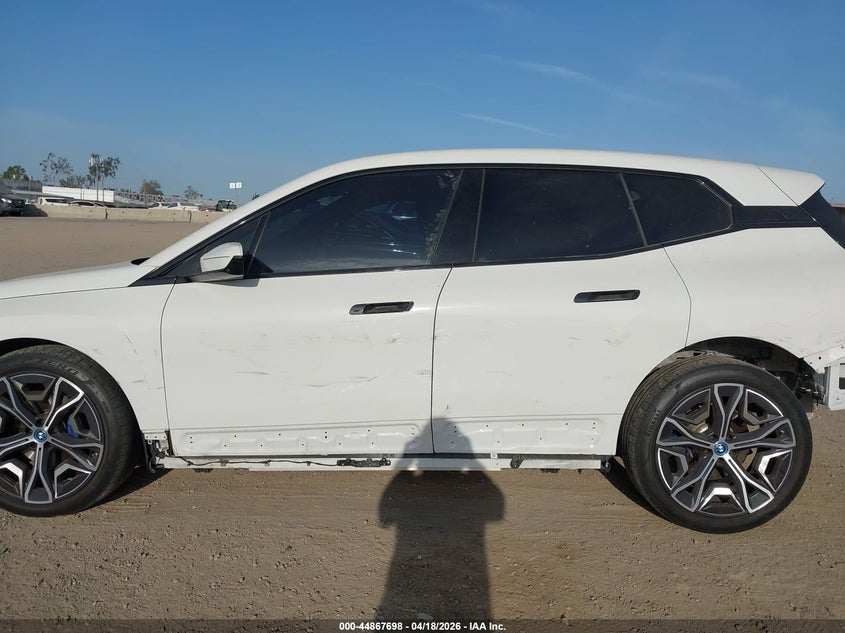 2024 BMW Ix xDrive50 VIN: WB523CF06RCP35677 Lot: 44867698