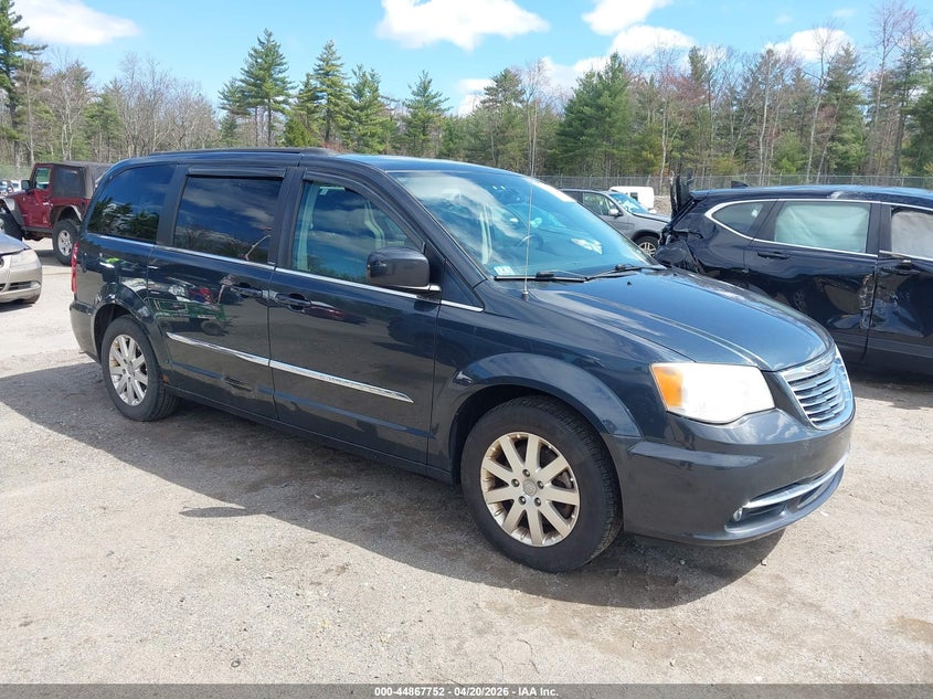 2013 Chrysler Town & Country Touring