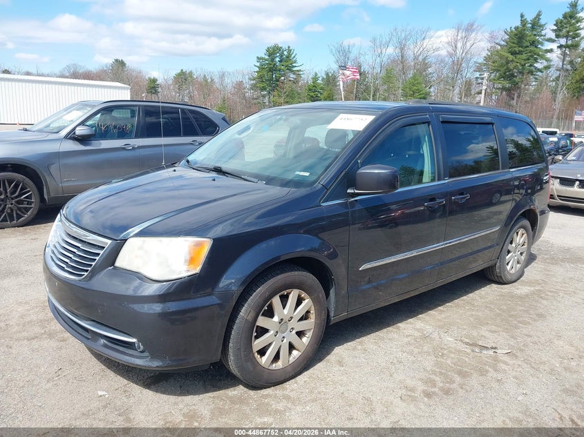 2013 Chrysler Town & Country Touring