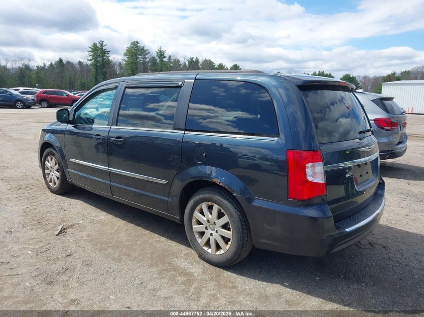 2013 Chrysler Town & Country Touring