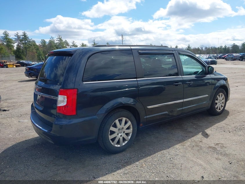 2013 Chrysler Town & Country Touring