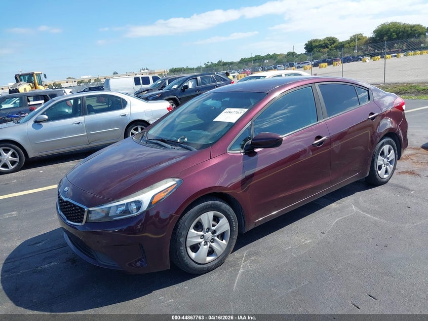 2018 Kia Forte Lx 3KPFK4A71JE196692 photo 1