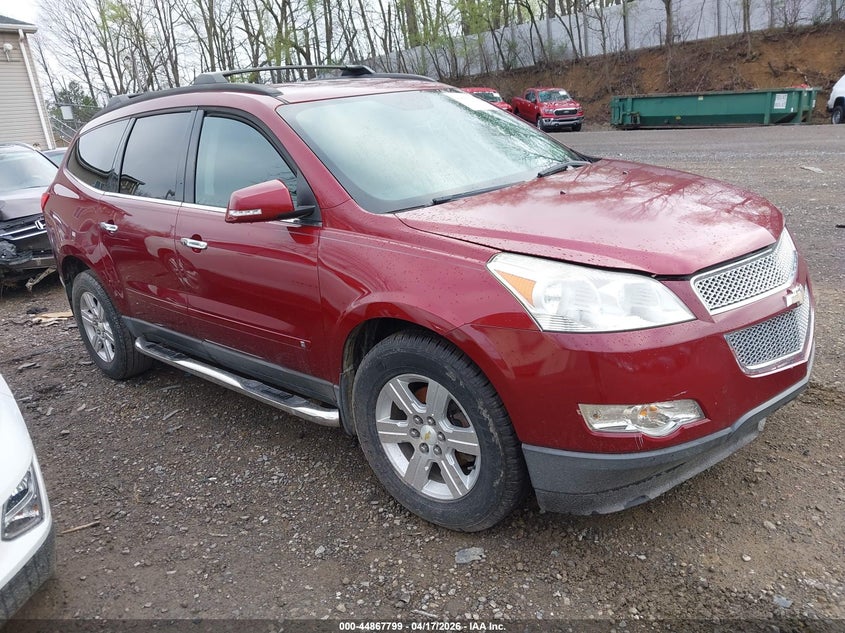 2010 CHEVROLET TRAVERSE LT