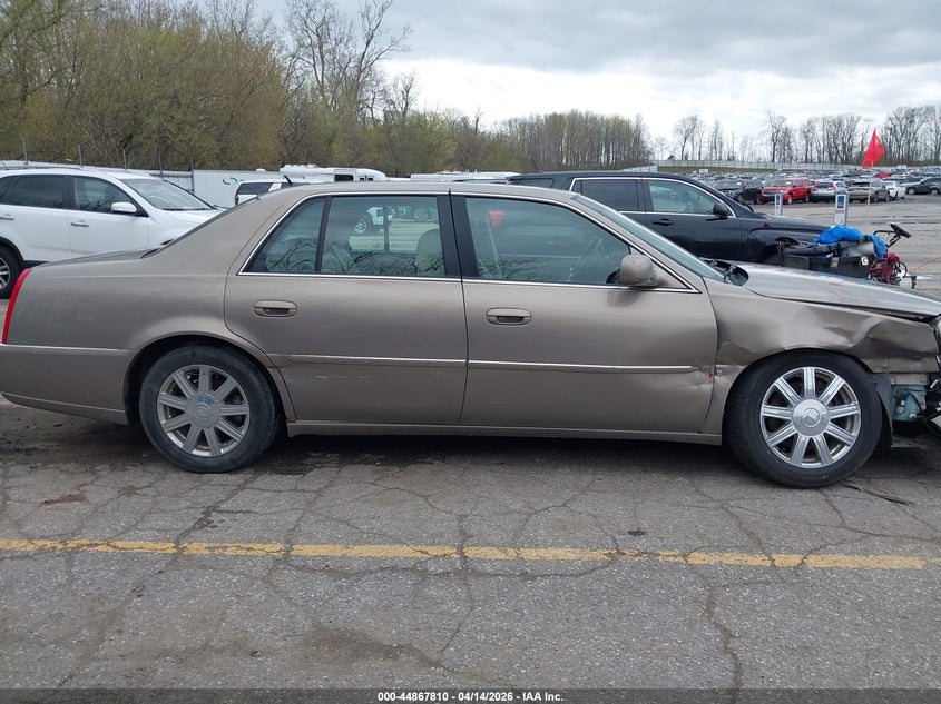 2007 Cadillac Dts Luxury Ii VIN: 1G6KD57Y37U117728 Lot: 44867810