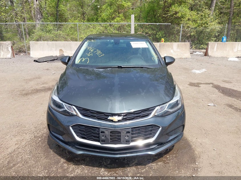 2018 Chevrolet Cruze Lt Auto VIN: 1G1BE5SMXJ7192701 Lot: 44867903