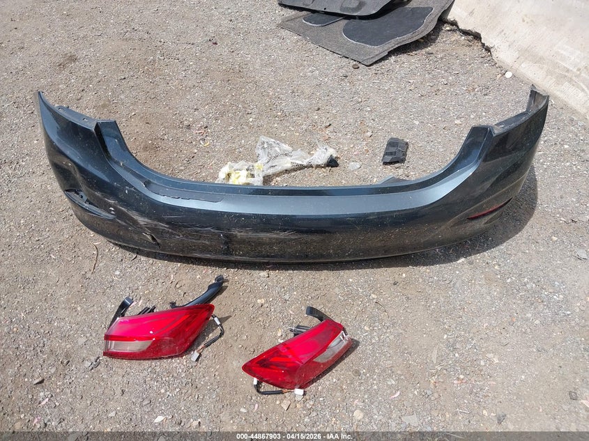 2018 Chevrolet Cruze Lt Auto VIN: 1G1BE5SMXJ7192701 Lot: 44867903