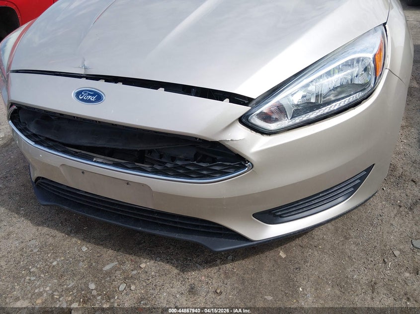 2017 Ford Focus Se VIN: 1FADP3K24HL250676 Lot: 44867940