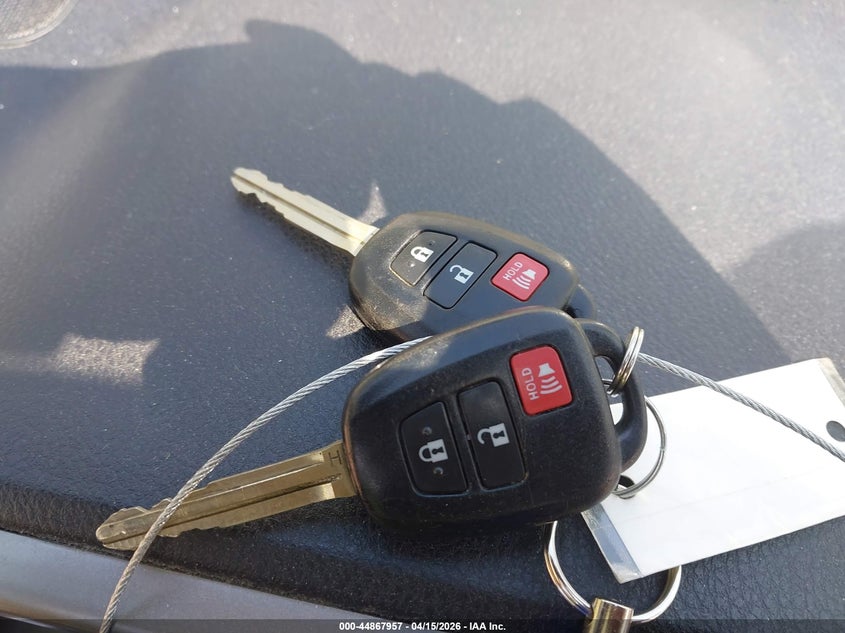 2017 Toyota Rav4 Xle VIN: 2T3RFREV1HW639560 Lot: 44867957