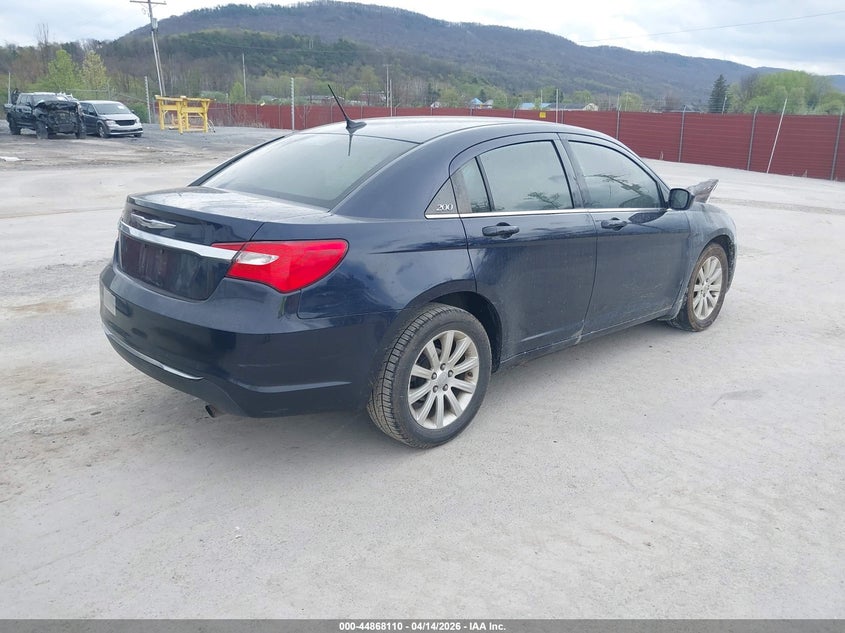 2012 Chrysler 200 Touring