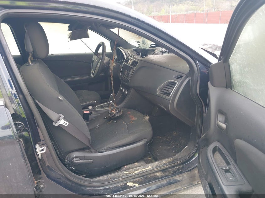 2012 Chrysler 200 Touring