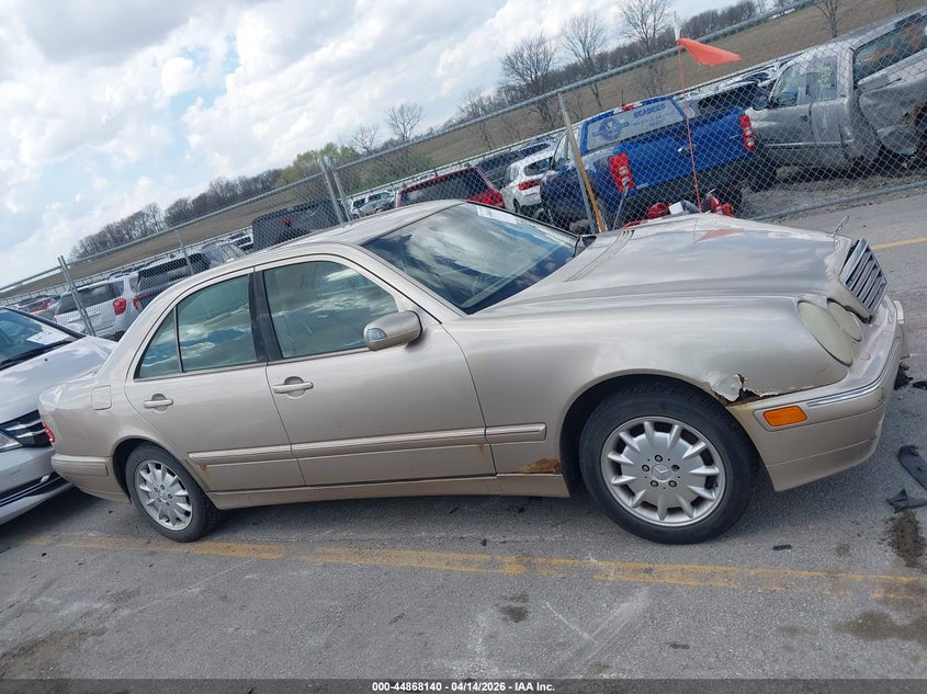 2000 Mercedes-Benz E 320 4M VIN: WDBJF82J3YX036726 Lot: 44868140