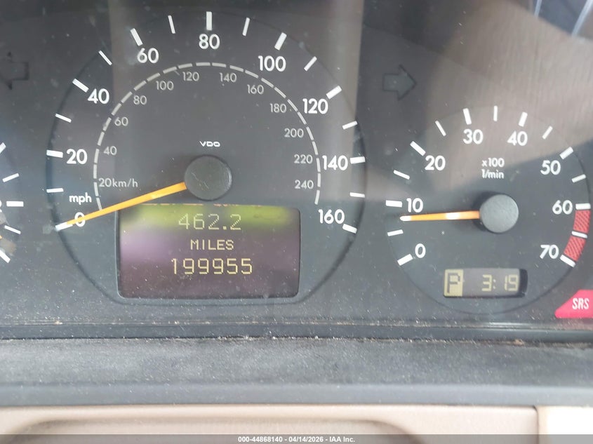 2000 Mercedes-Benz E 320 4M VIN: WDBJF82J3YX036726 Lot: 44868140