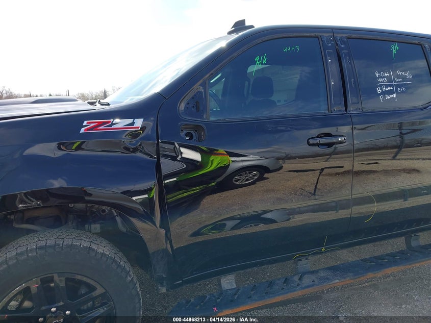 2022 Chevrolet Silverado 1500 4Wd Standard Bed Lt Trail Boss VIN: 3GCUDFED3NG579685 Lot: 44868213