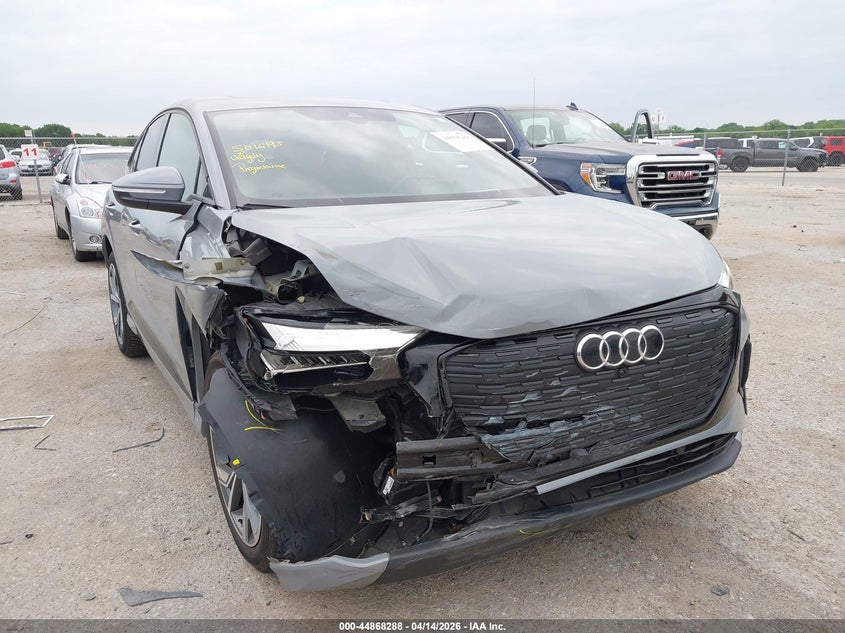 Vin: wa132bfz1pp013411, lot: 45365599, audi q4 sportback e-tron premium plus 50 quattro 2023 img_1