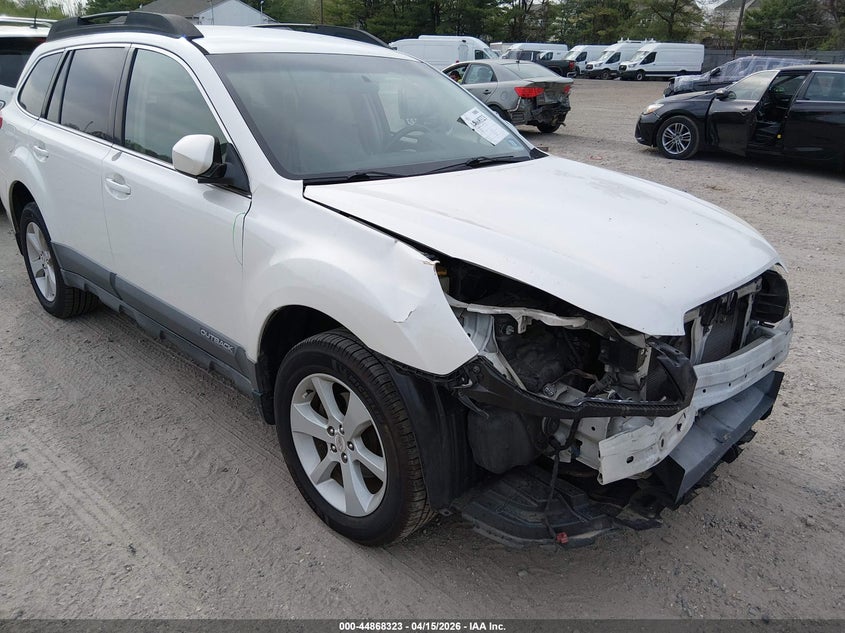 2014 Subaru Outback 2.5I Premium VIN: 4S4BRBCC0E3201513 Lot: 44868323