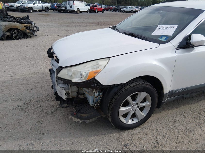 2014 Subaru Outback 2.5I Premium VIN: 4S4BRBCC0E3201513 Lot: 44868323