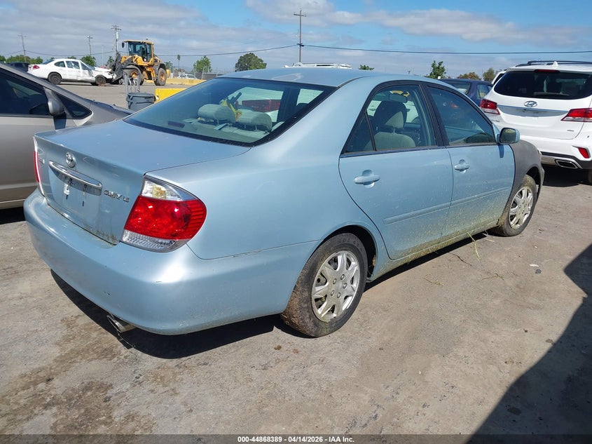 2005 Toyota Camry Le