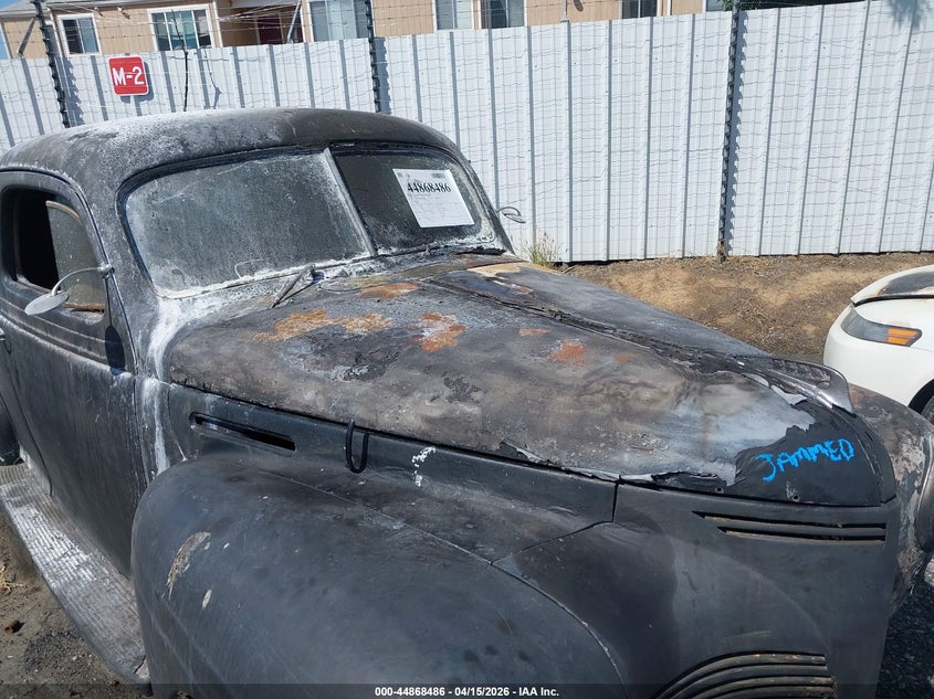 1940 PLYMOUTH COUPE auction photo 6