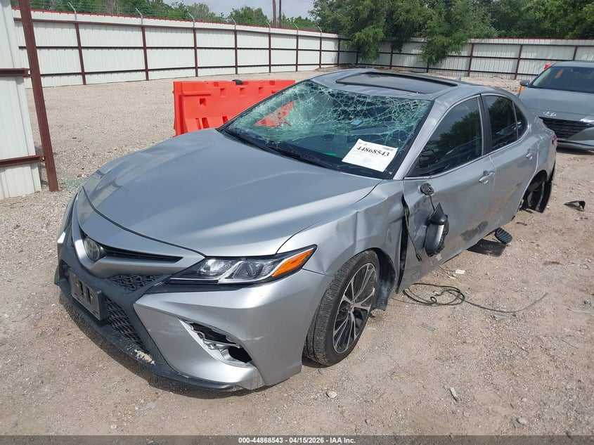 2019 Toyota Camry Se 4T1B11HK4KU224087 photo 1