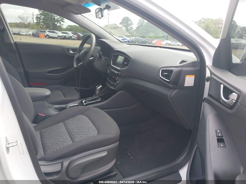 2017 Hyundai Ioniq Hybrid Blue