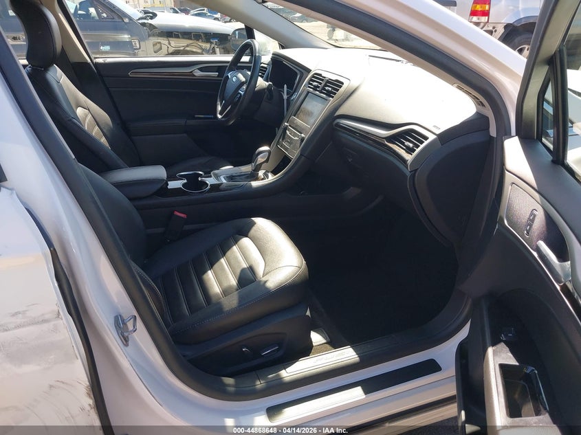 2015 Ford Fusion Hybrid Se