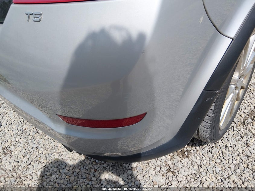 2011 Volvo C30 T5/T5 R-Design VIN: YV1672MK5B2195785 Lot: 44868660