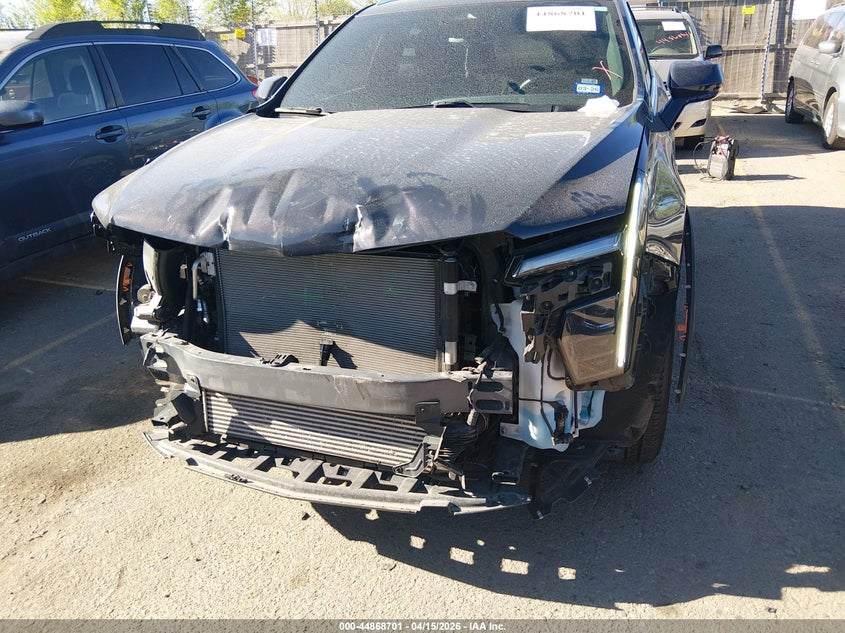 2024 Cadillac Xt4 Fwd Premium Luxury VIN: 1GYFZCR4XRF210987 Lot: 44868701