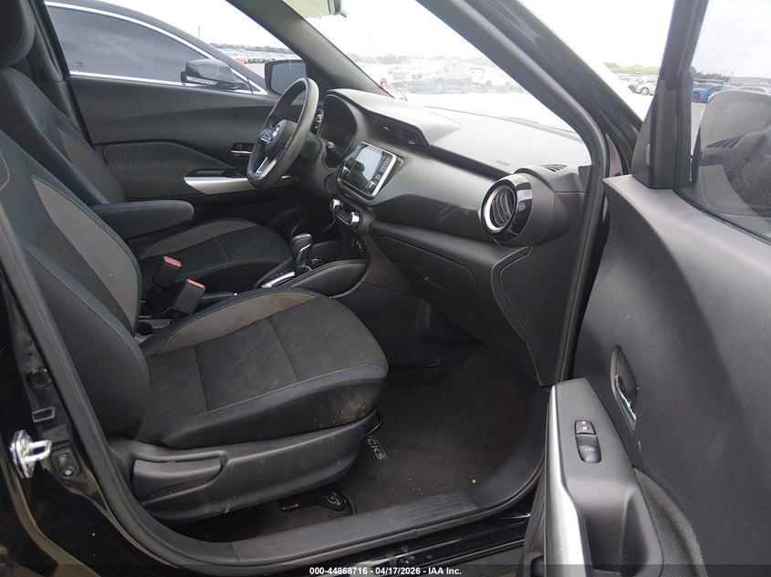 2018 Nissan Kicks Sv