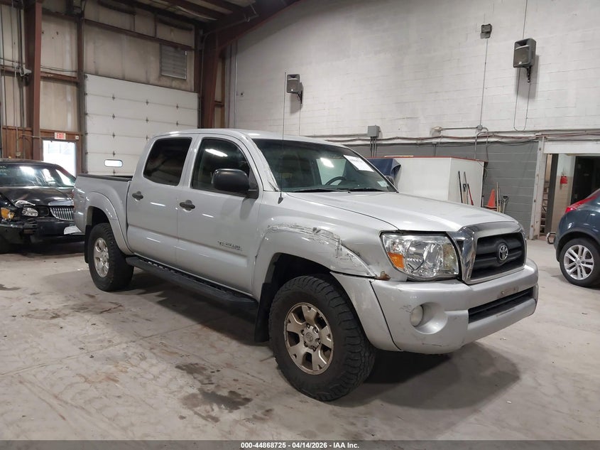 2005 Toyota Tacoma Base V6