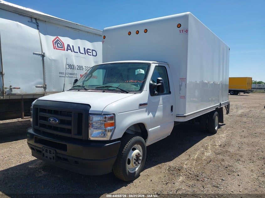 2024 Ford E-450 Cutaway