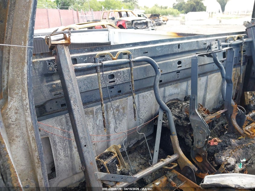 2004 Chevrolet Silverado 1500 Ls VIN: 1GCEC14T94Z131470 Lot: 44868729