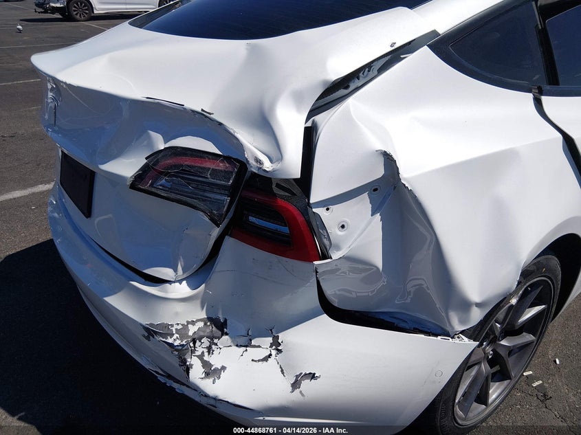 5YJ3E1EA4MF075667 2021 Tesla Model 3 Standard Range Plus Rear-Wheel Drive white