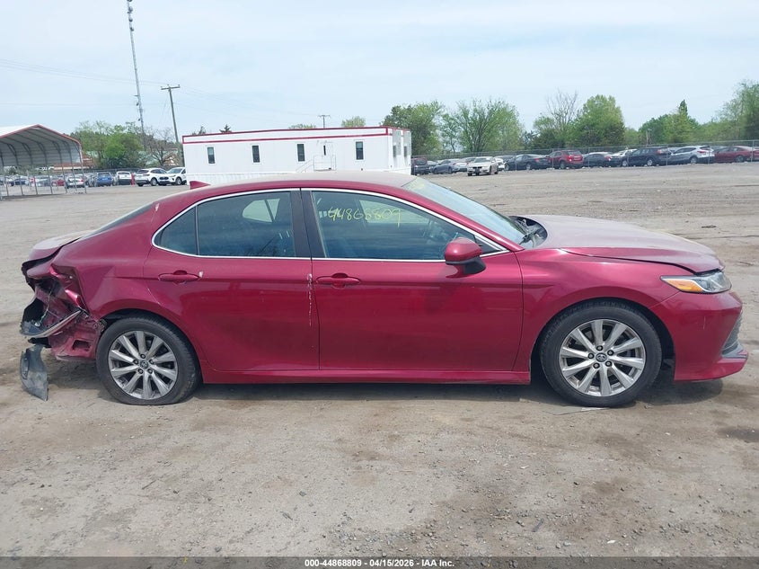 2019 Toyota Camry Le VIN: 4T1B11HK6KU756912 Lot: 44868809