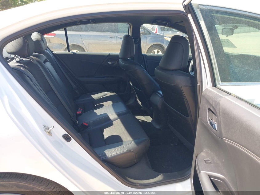 2017 Honda Accord Sport VIN: 1HGCR2F52HA068518 Lot: 44868979