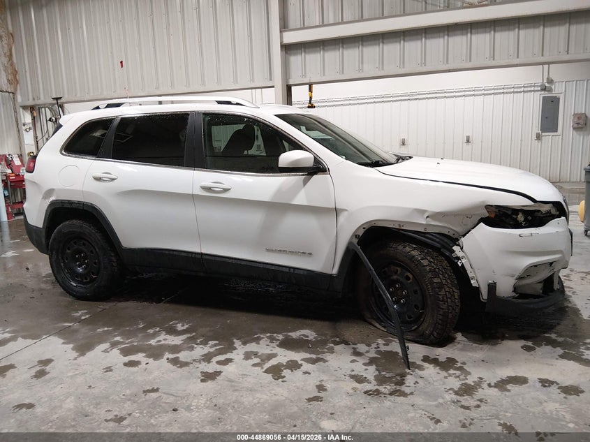 2019 Jeep Cherokee Latitude 4X4 VIN: 1C4PJMCB4KD286852 Lot: 44869056
