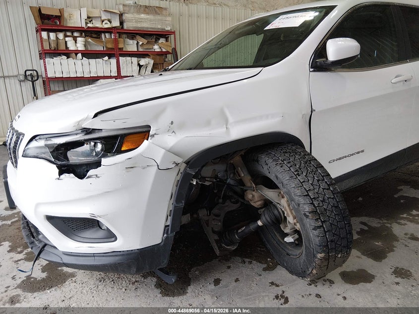 2019 Jeep Cherokee Latitude 4X4 VIN: 1C4PJMCB4KD286852 Lot: 44869056